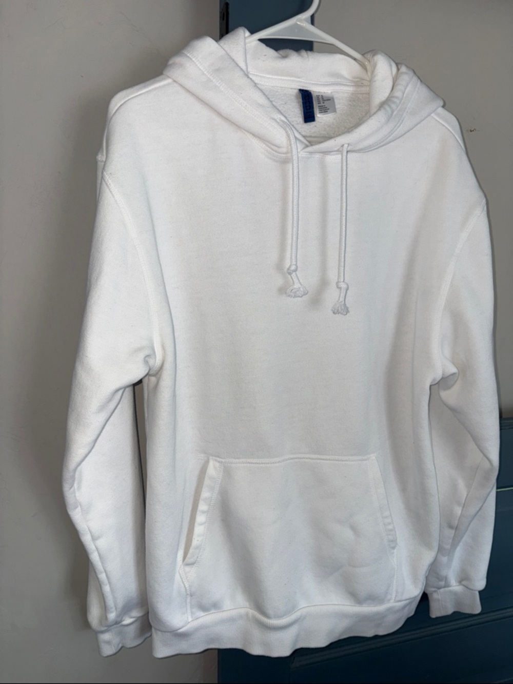 H & M Divided Classic White Hooded Pullover Sweatshirt - Men